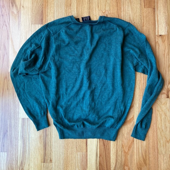 NWOT Jos. A. Banks V-neck sweater - Picture 2 of 2